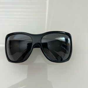 Stylish Black Sunglasses